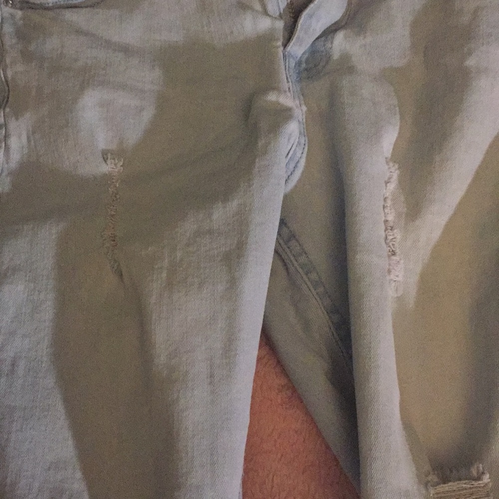 Light blue Ripped jeans - Picture 2 of 4